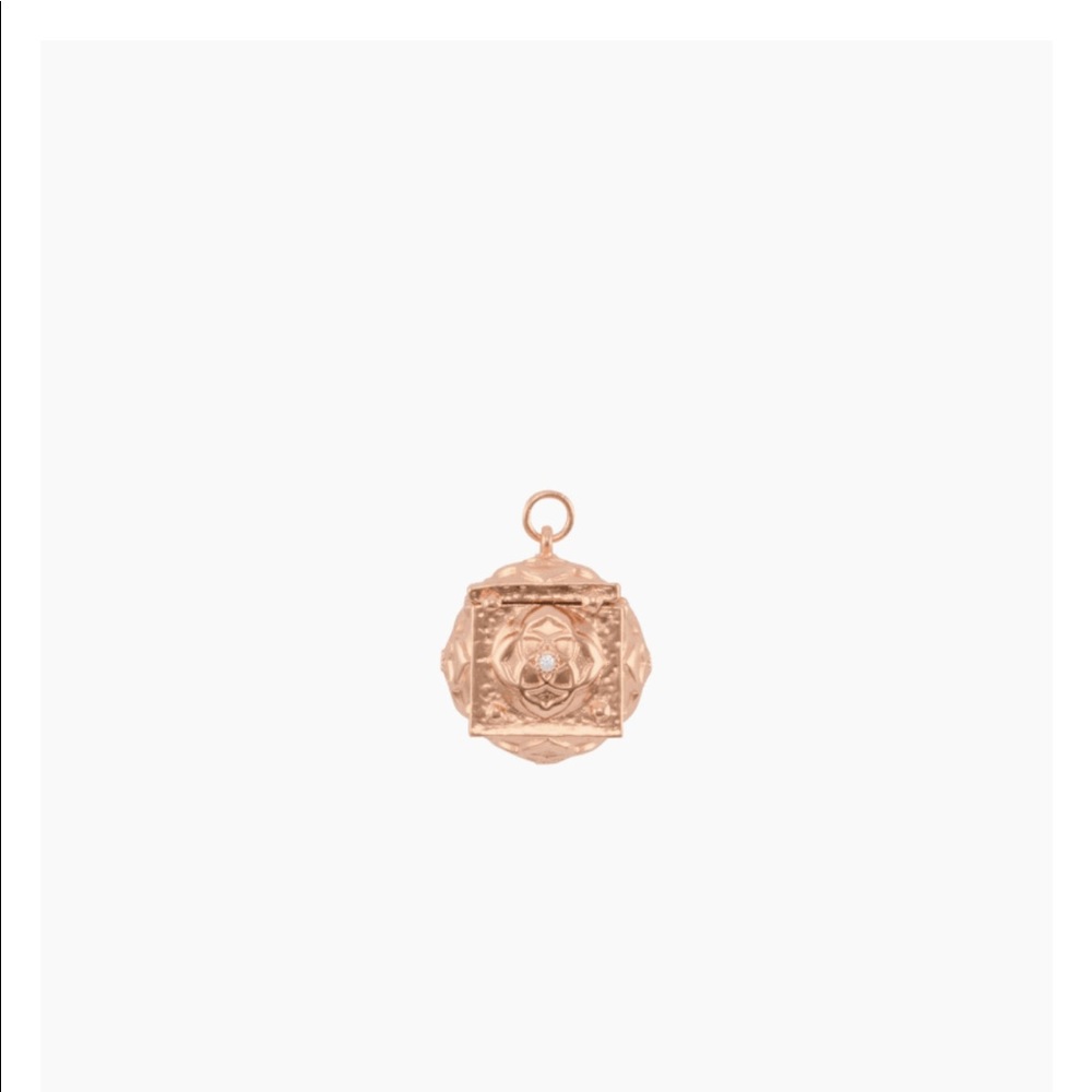 Kendra Scott Rose Gold Keepsake Pendant